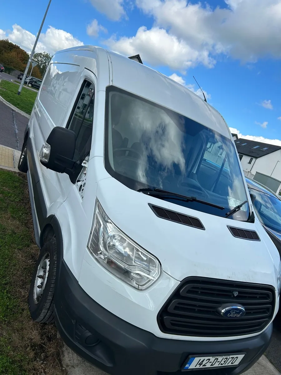 Van - Image 2