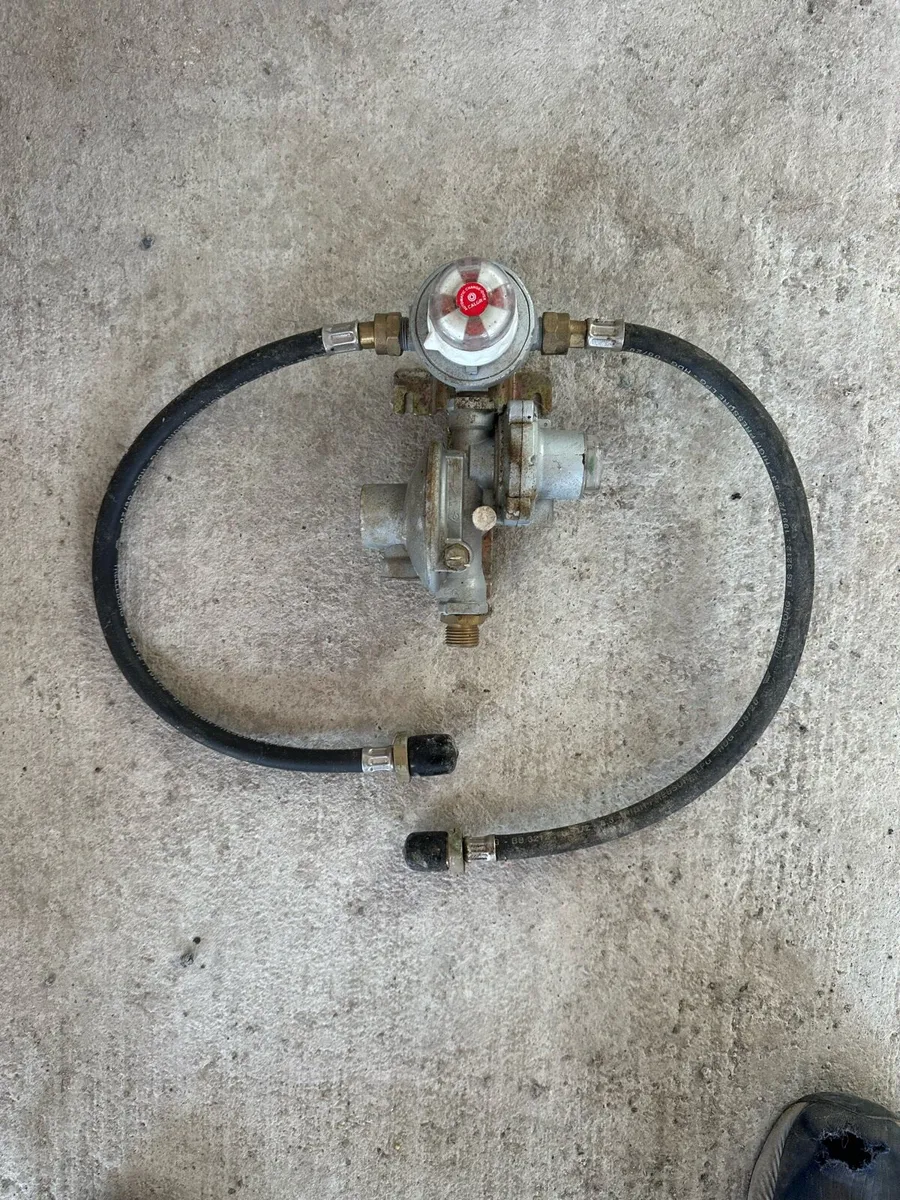 Change over gas regulator never used