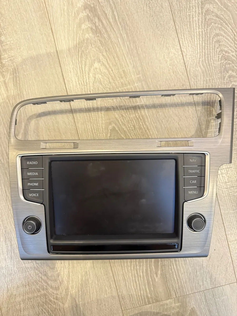Volkswagen Pro Nav Screen - Image 1