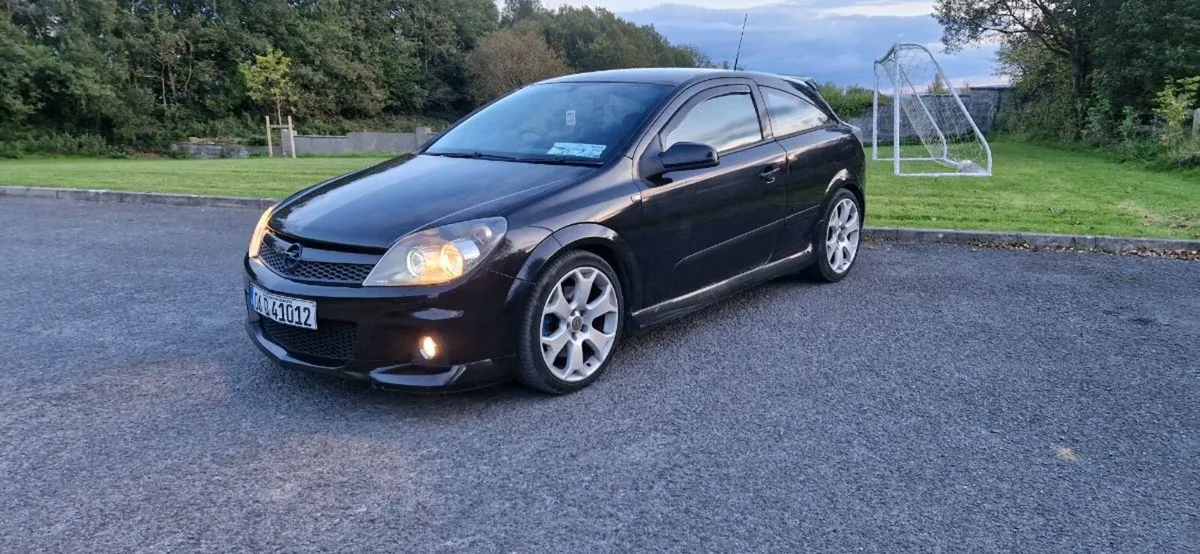 Opel astra opc 2.0 turbo 300 bhp - Image 2