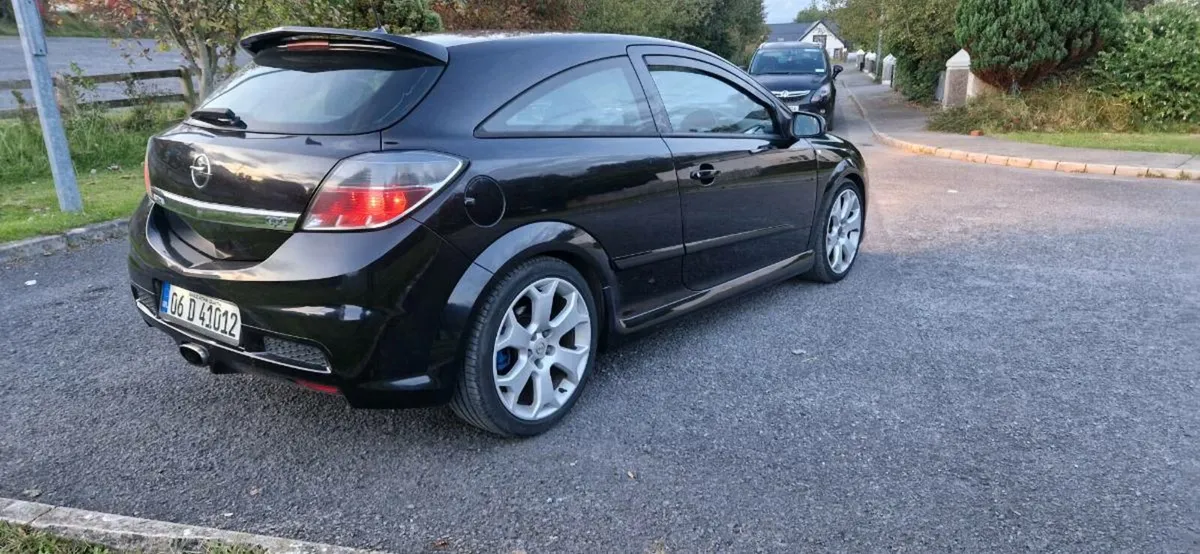 Opel astra opc 2.0 turbo 300 bhp - Image 3