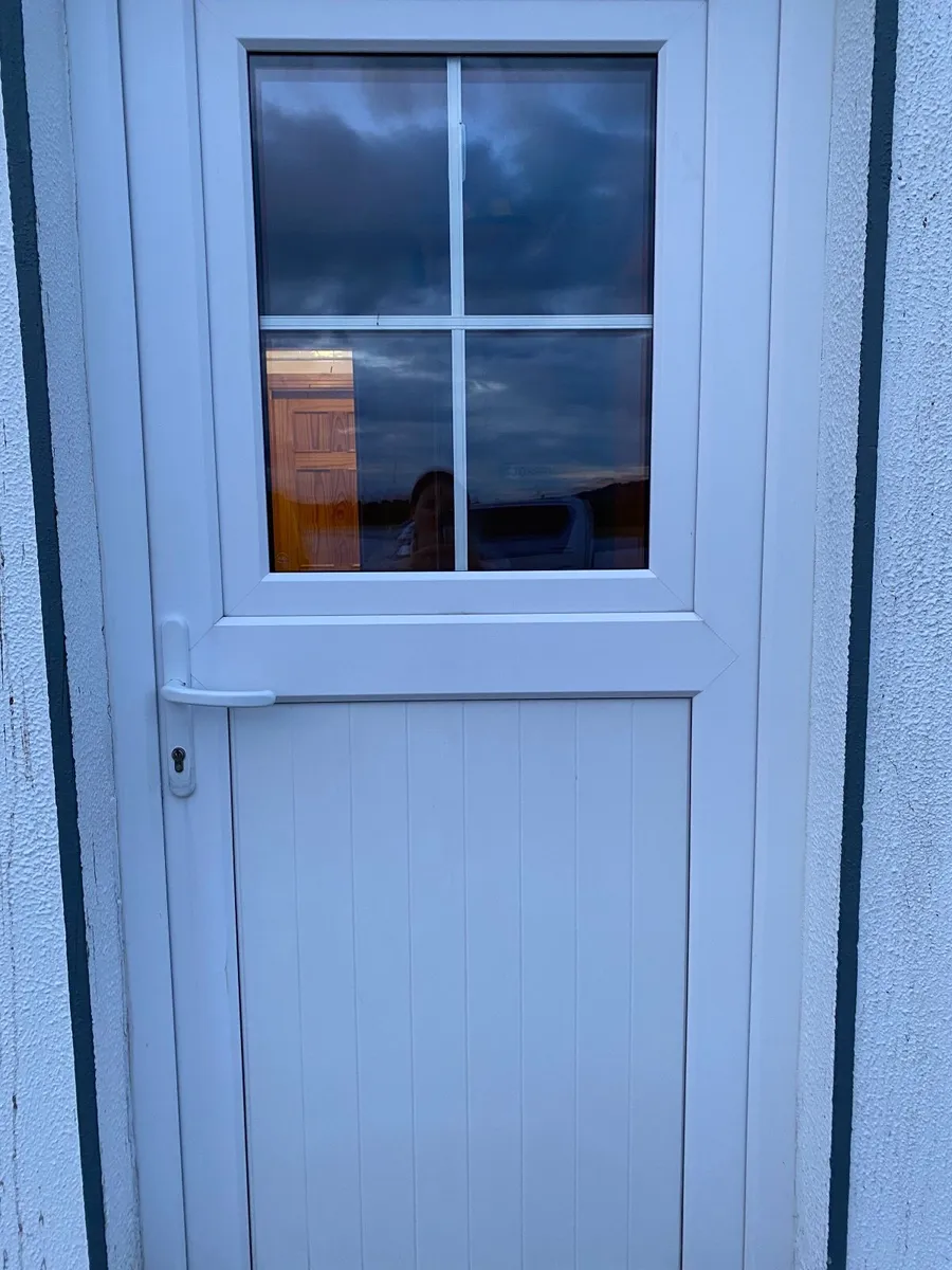 PVC door and frame - Image 4