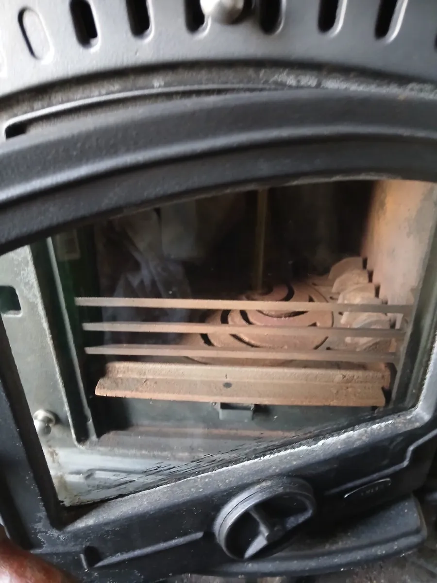 Stanley Tara 8kw solid fuel stove - Image 1