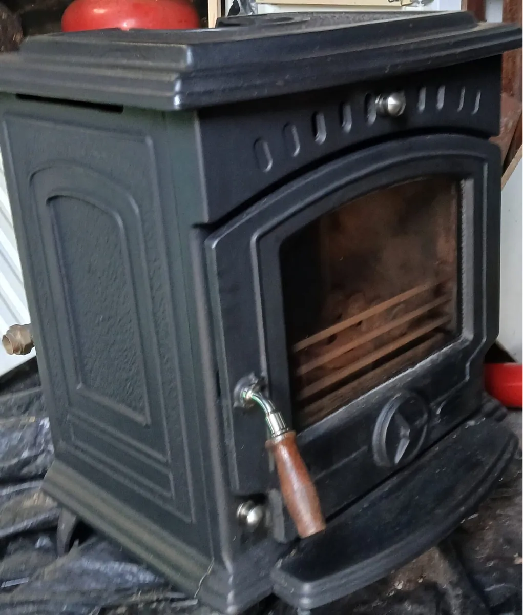 Stanley Tara 8kw solid fuel stove - Image 3