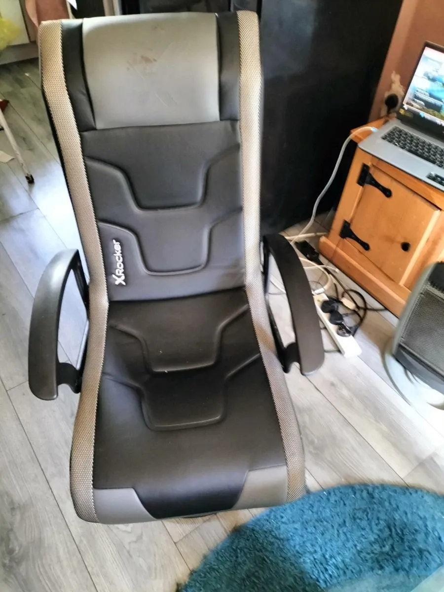 Gamer chair - Image 1