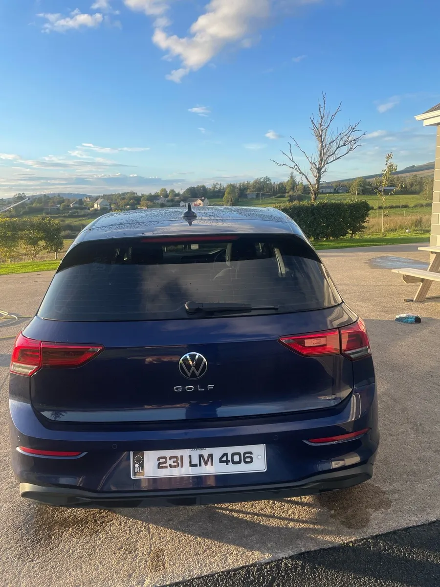 Volkswagen Golf Life 2L 115bhp 5dr Automatic - Image 3