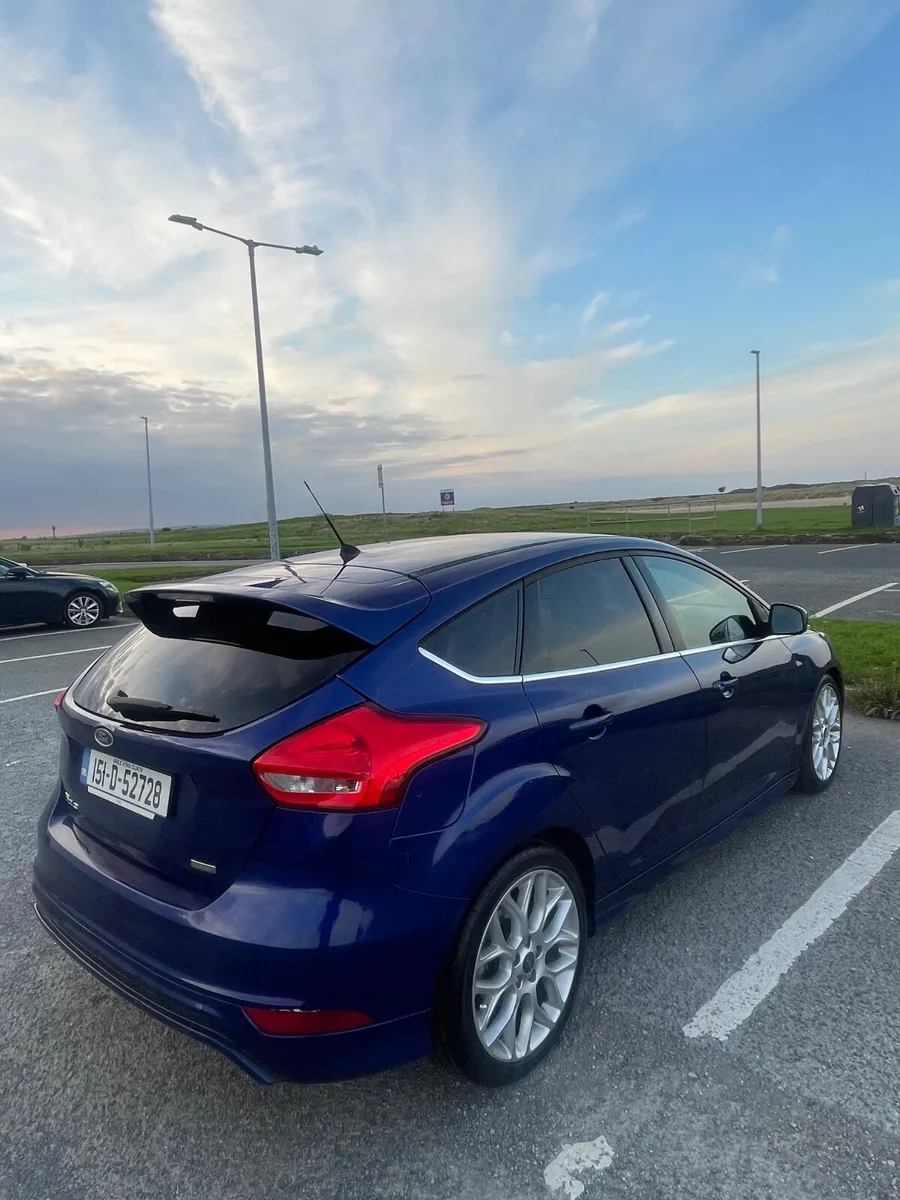 Ford Focus 2015 Zetec S - Image 2
