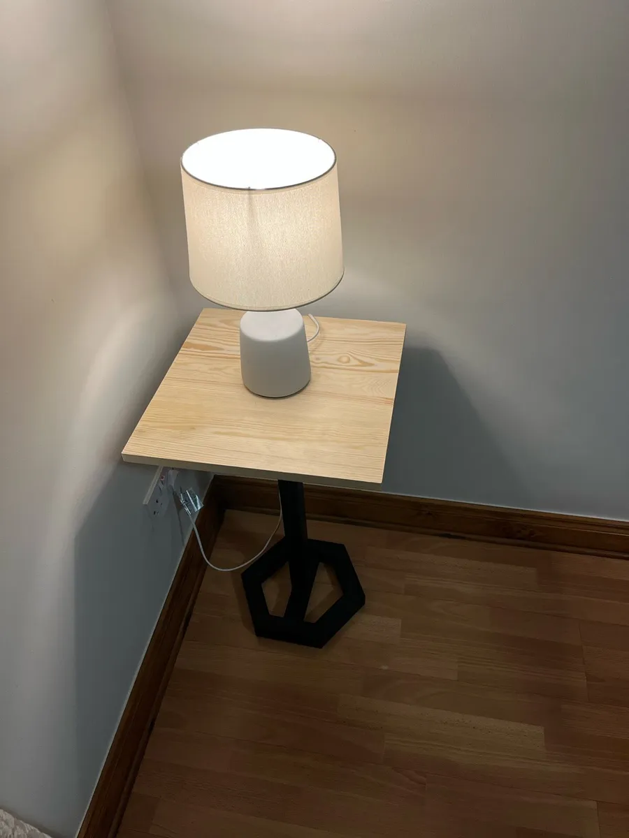 Light stand - Image 1
