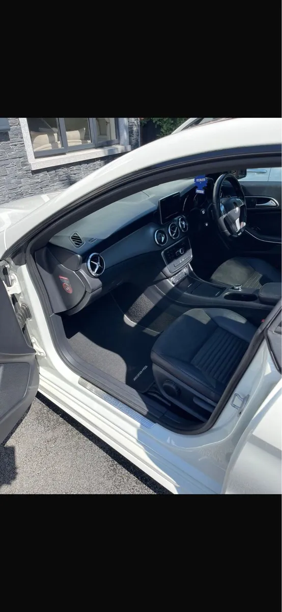 Mercedes CLA220 AMG Sport Night pack - Image 3
