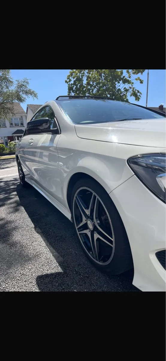 Mercedes CLA220 AMG Sport Night pack - Image 4