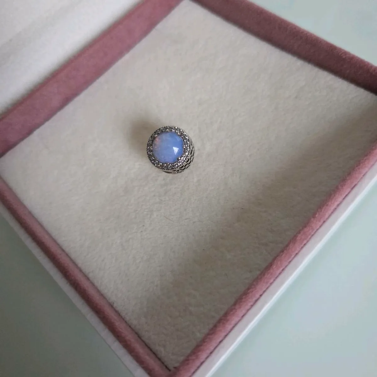 Pandora charm - Image 1
