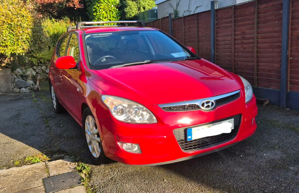Hyundai i30 2008 1.6l tdi - Image 1