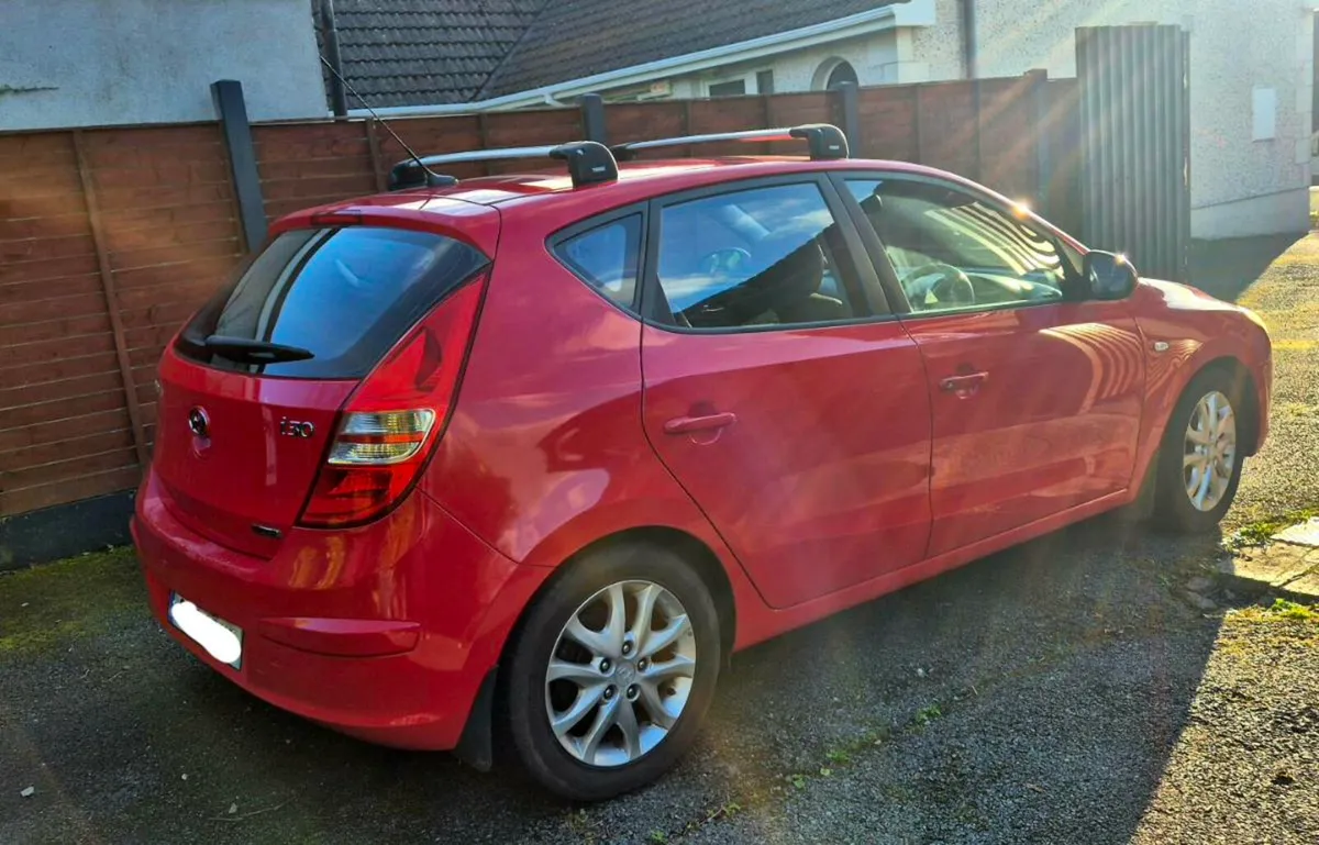 Hyundai i30 2008 1.6l tdi - Image 2