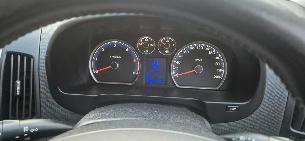 Hyundai i30 2008 1.6l tdi - Image 4