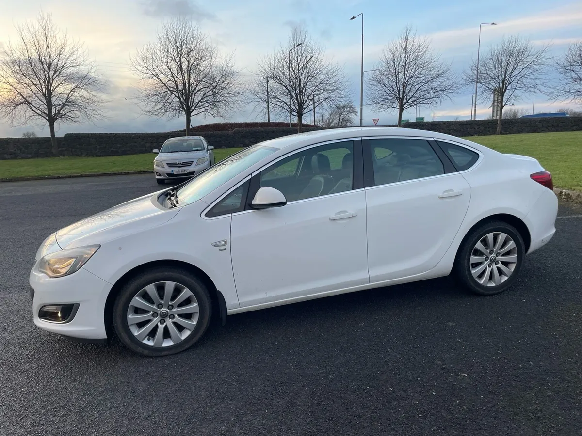 2015 1.6 diesel Opel Astra new NCT 6/26low KMS - Image 4