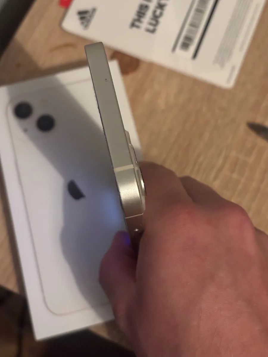iPhone 13 - Image 3