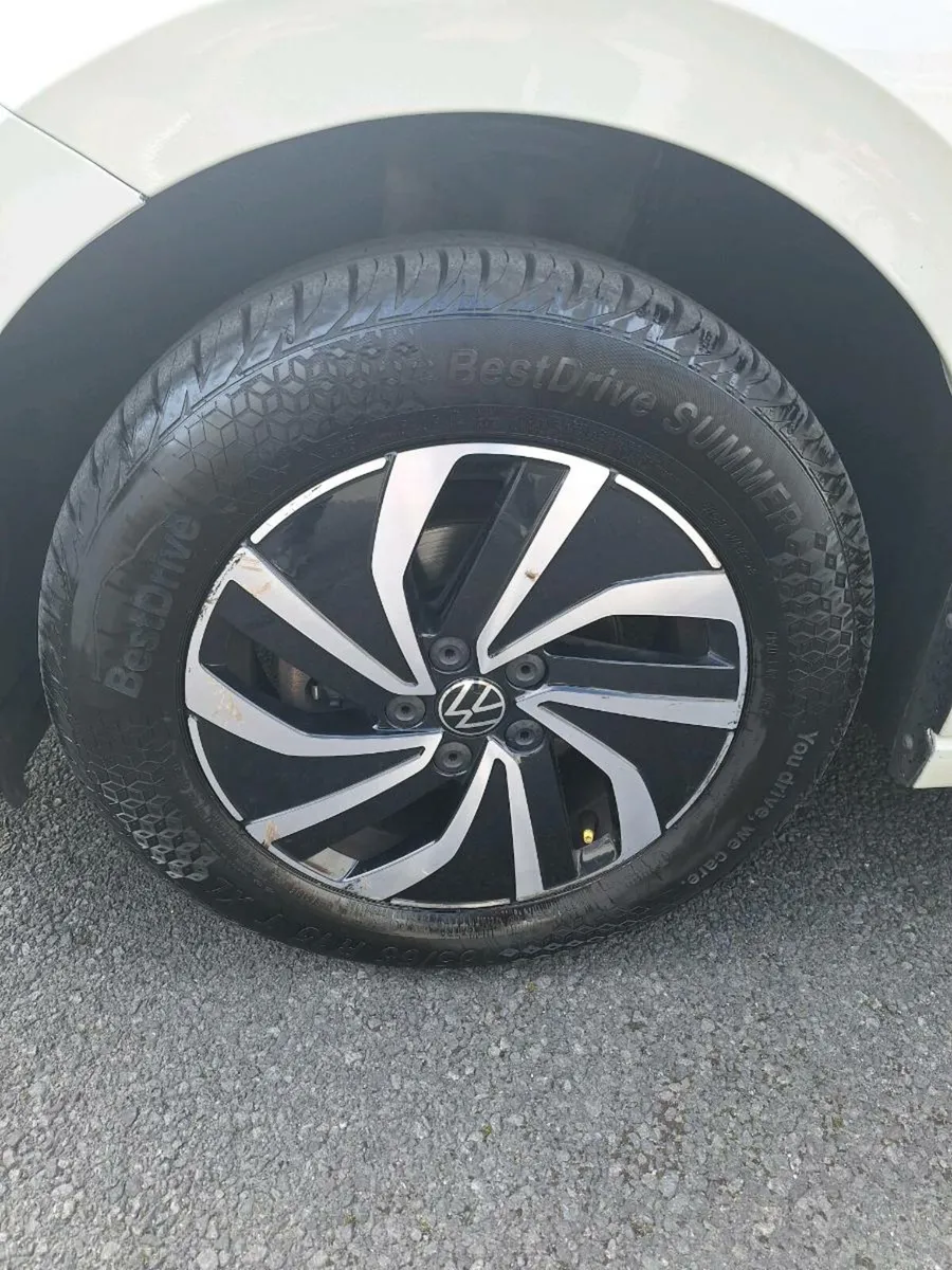 Volkswagen Polo Automatic €22450 - Image 3