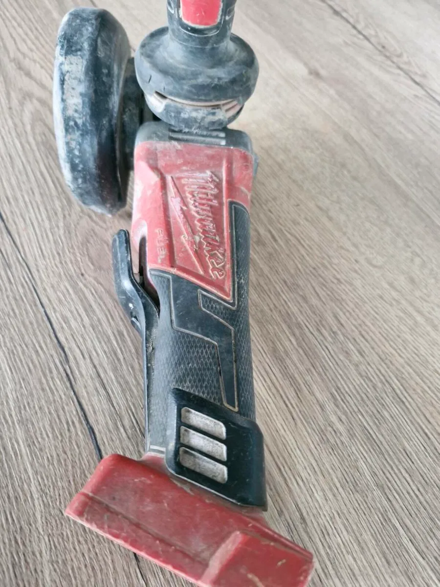Milwaukee m18 minI grinder - Image 2