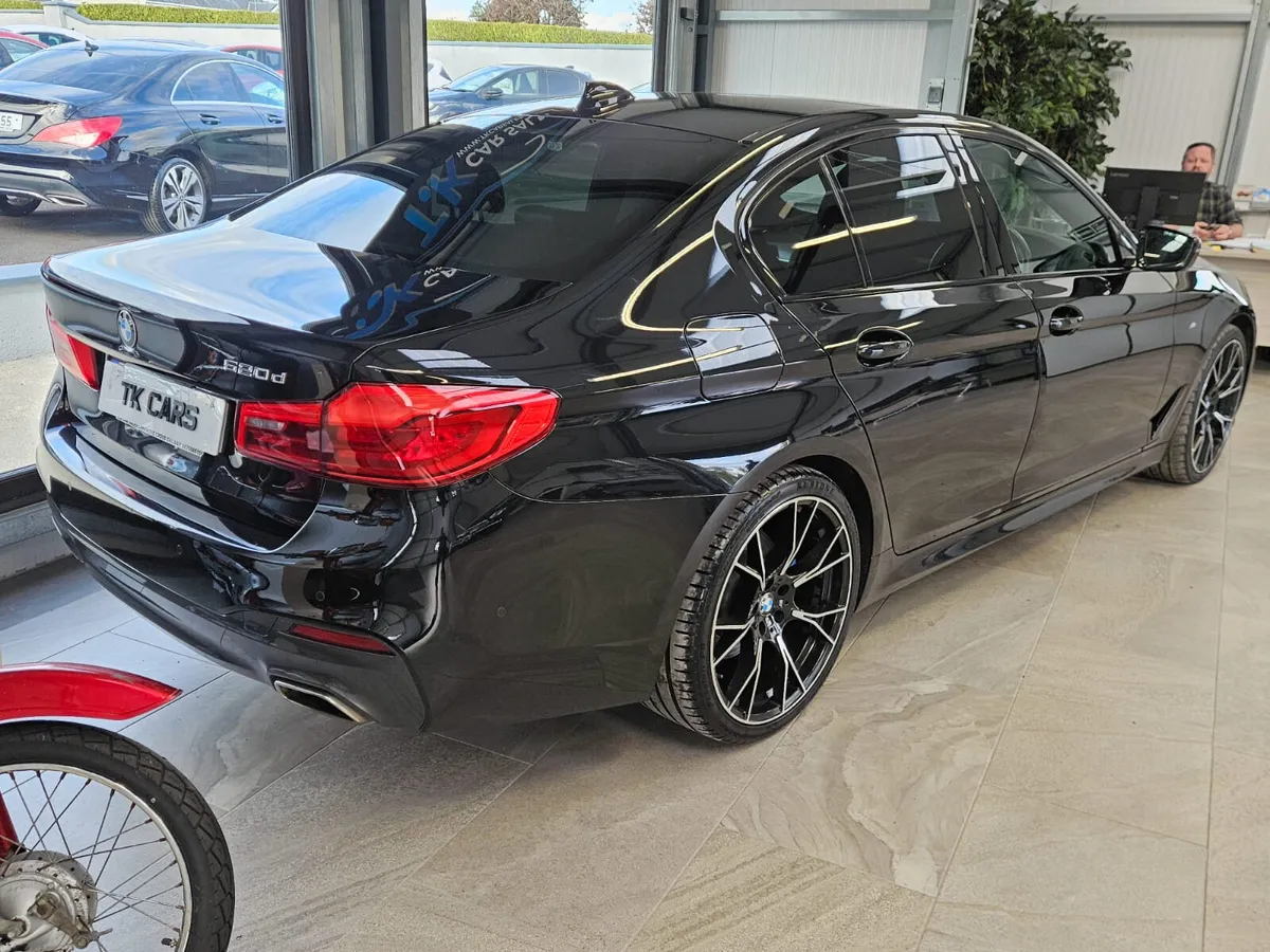 19 BMW 5 SERIES M-SPORT AUTOMATIC - Image 4