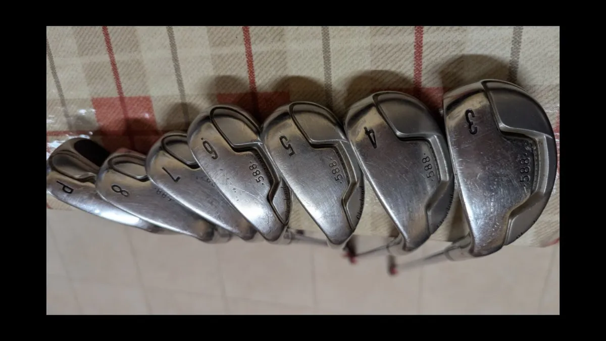 Golf clubs - Image 1