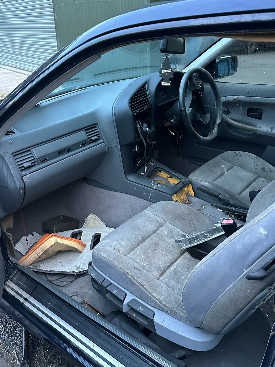 BMW e36 parts /shell - Image 4