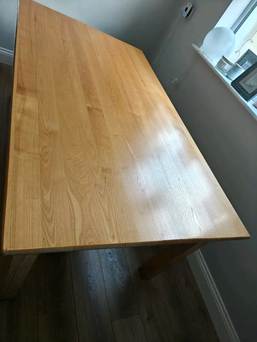Dining Table with 8 chairs & cushions - Image 2