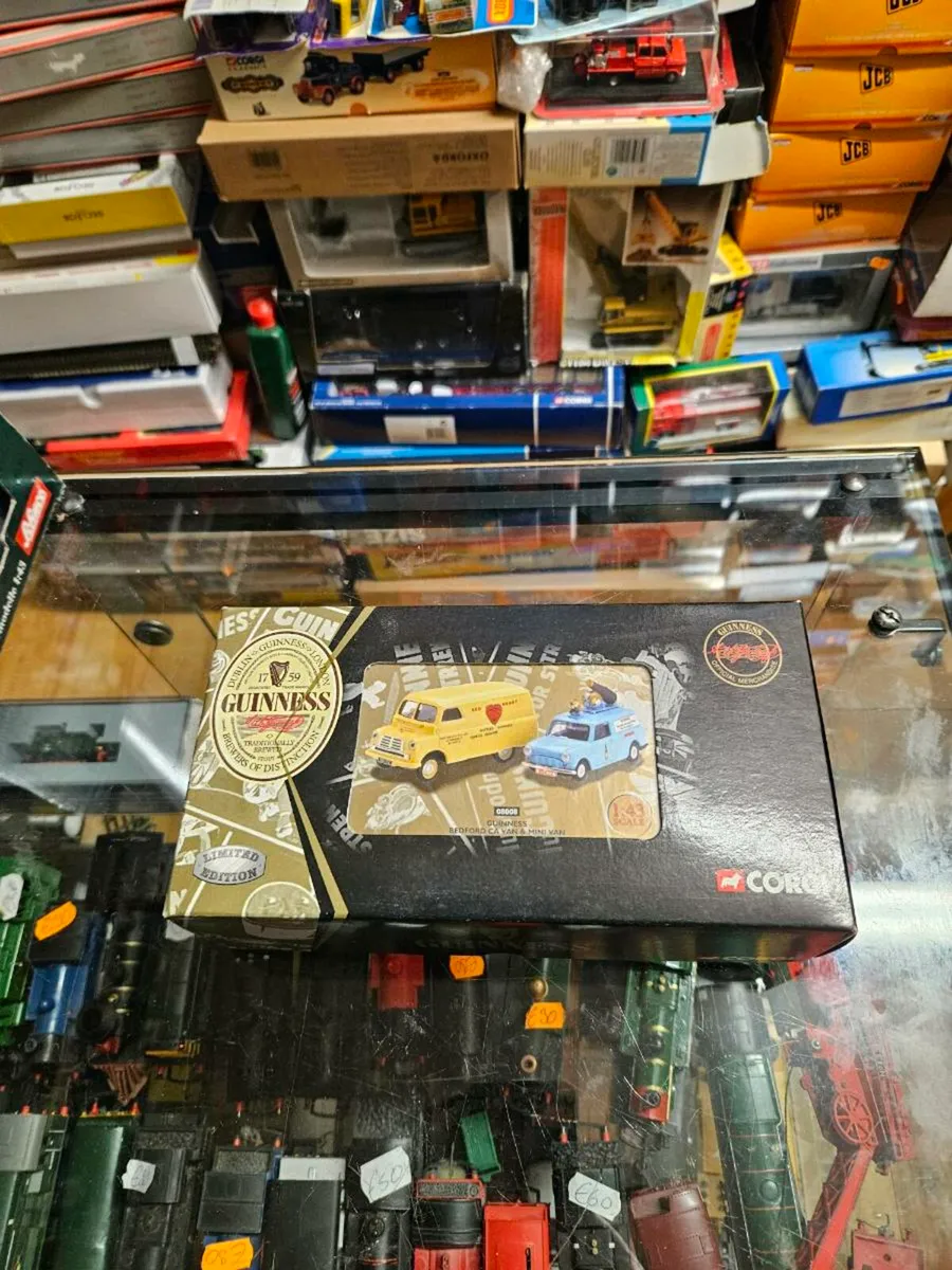 Corgi Guinness Van and Mini set - Image 1