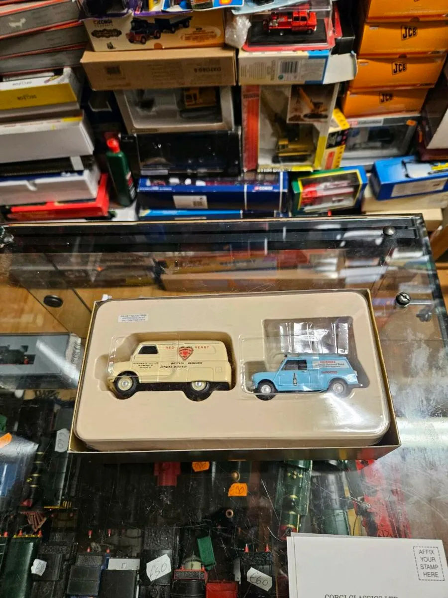 Corgi Guinness Van and Mini set - Image 2