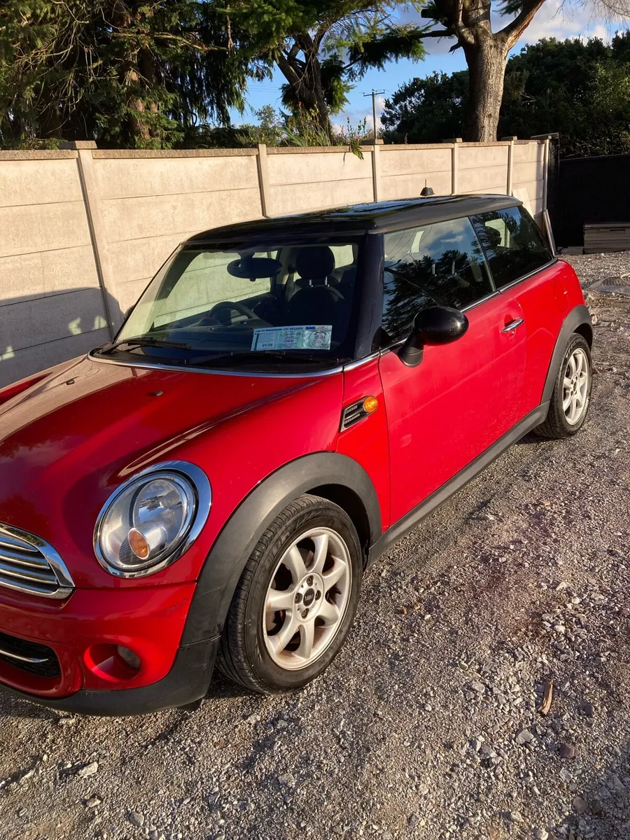 Red Mini - Image 2