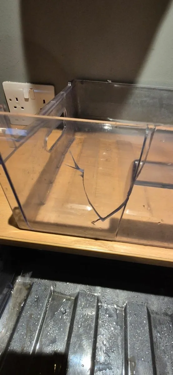 Wherpool under cabinet freezer - Image 2