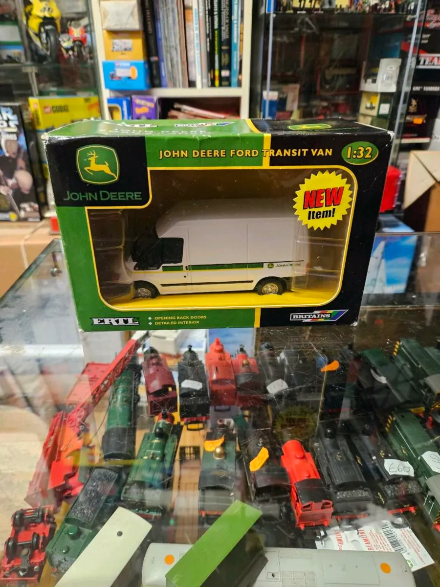 Britain's Farm John Deere Ford Transit Van 1.32 - Image 1