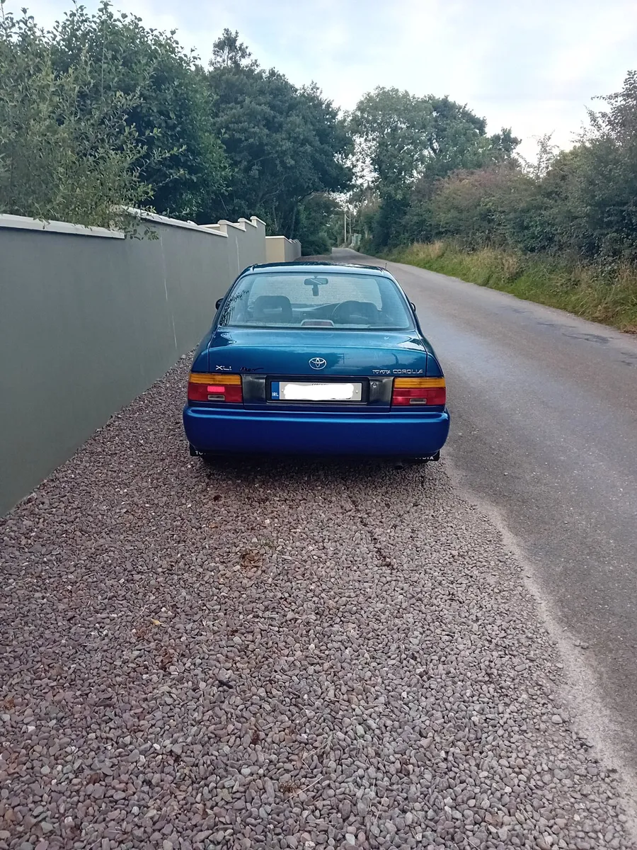 Toyota Corolla 1997 - Image 3