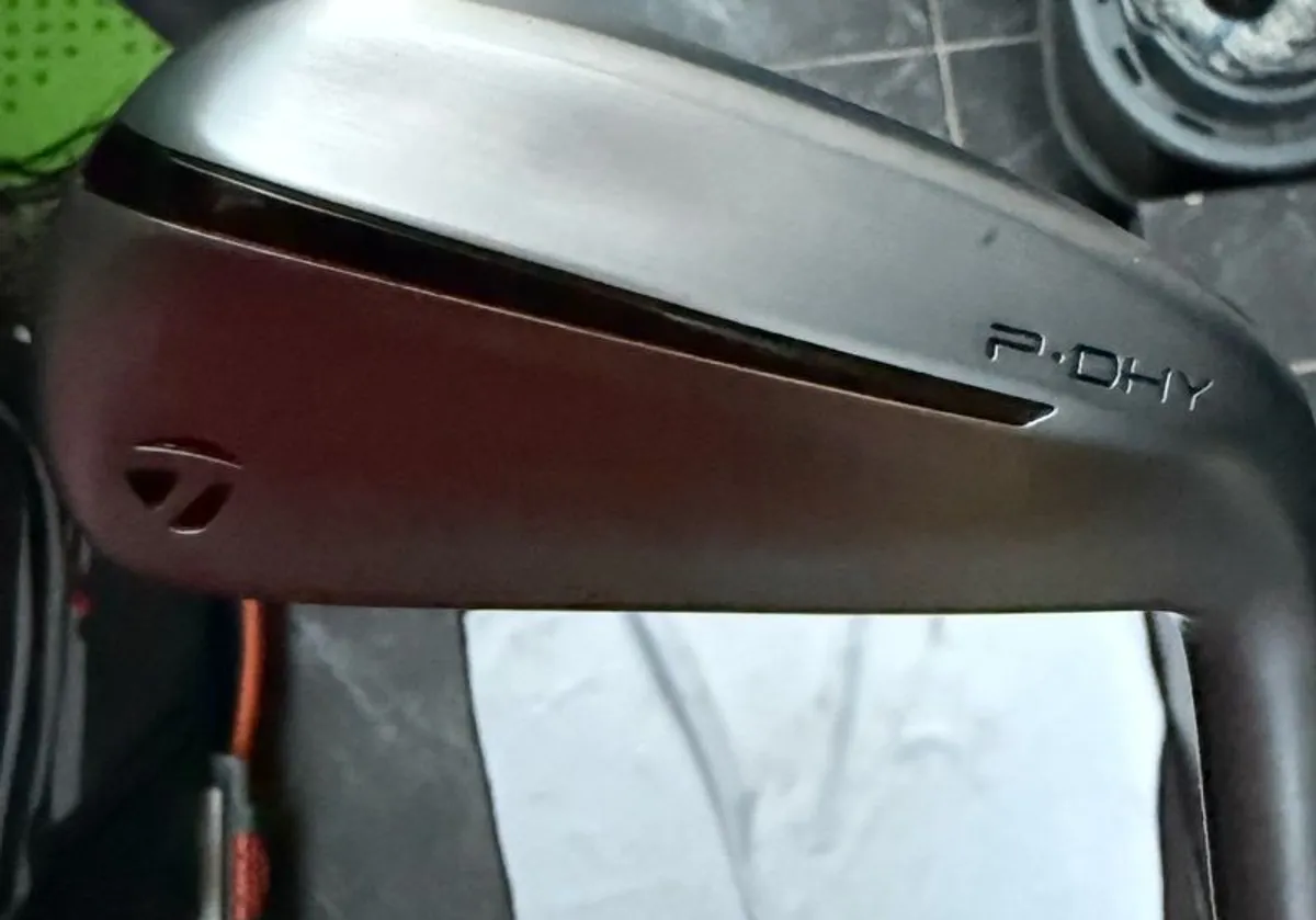 Taylor made P DHY Utility Iron - 18 degree Stiff RH - Image 2