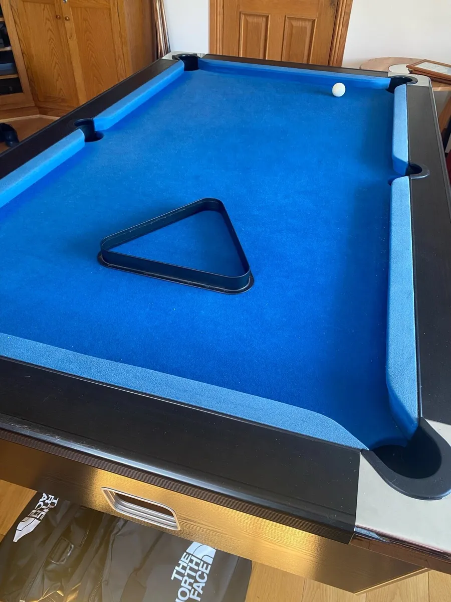 Pool table - Image 2