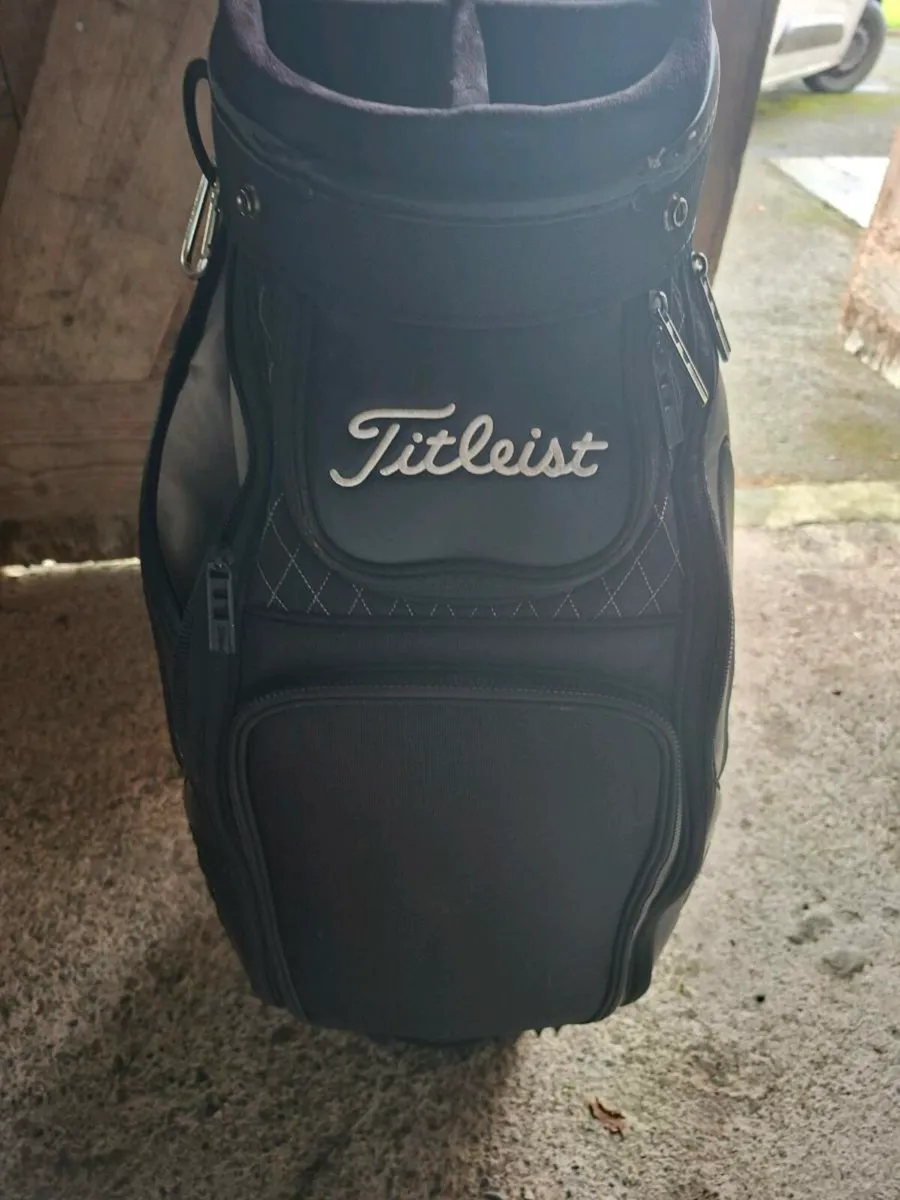 Titleist midsize Tour bag - Image 2