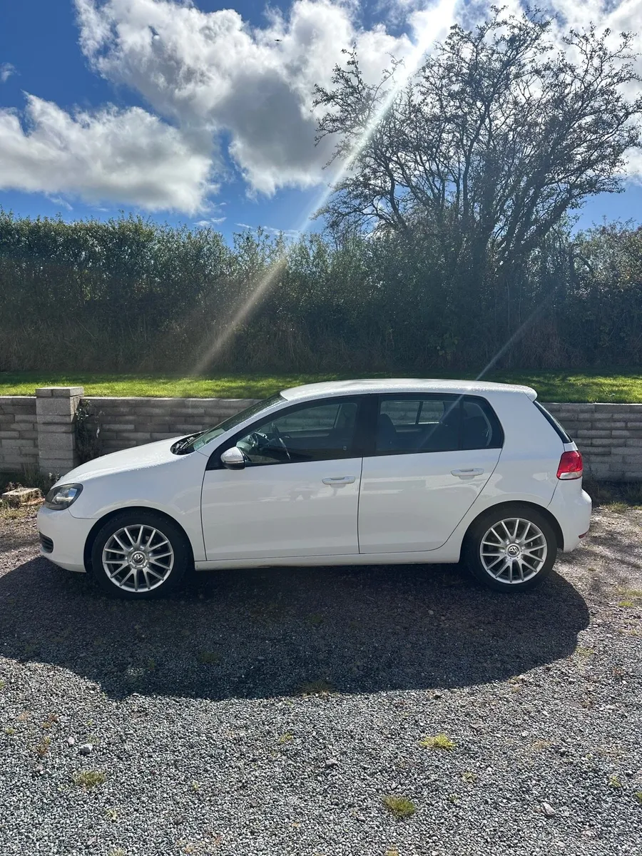 Volkswagen Golf 2013 Automatic - Image 1