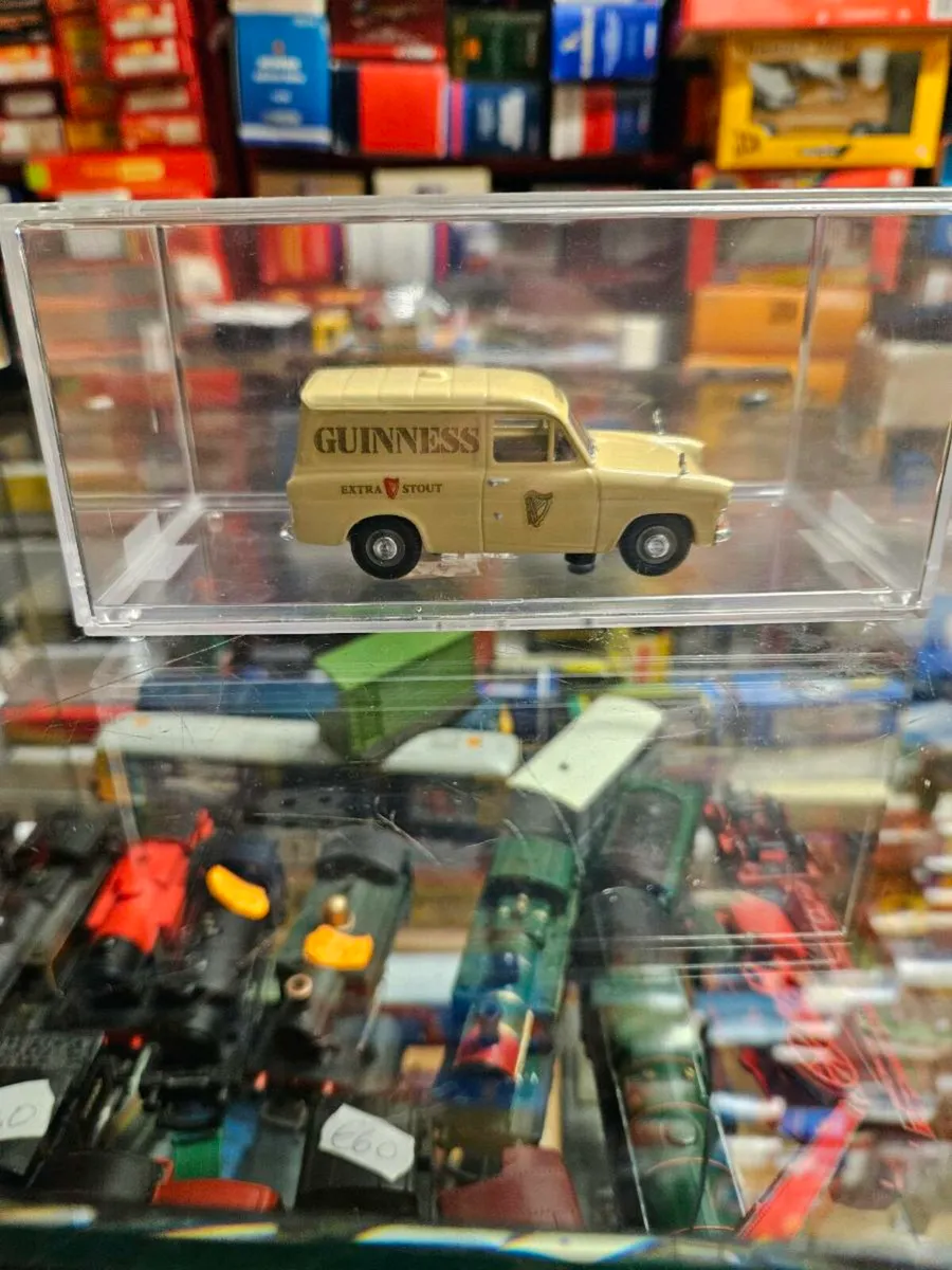 Corgi Code3 Guinness Van - Image 2