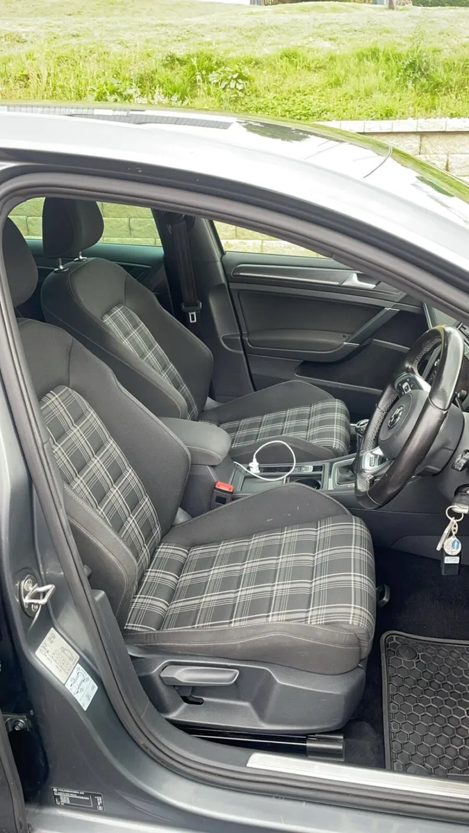 Volkswagen Golf GTD 2.0 TDI – 2017 - Image 4