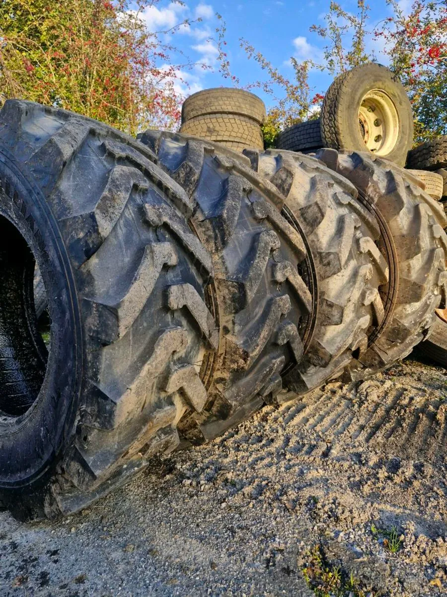 90% 400 80 24 loader tyres perfect - Image 1