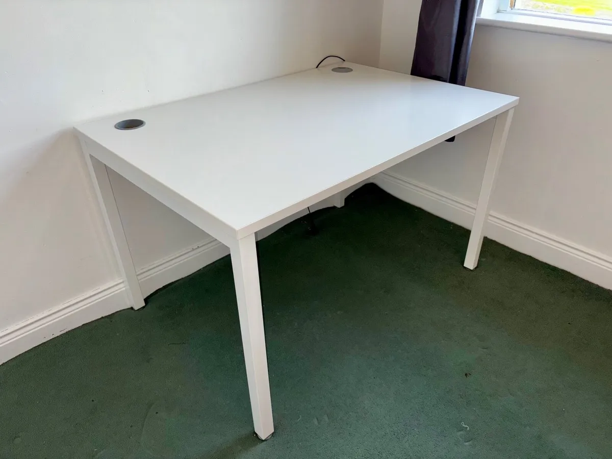 White steel frame home office desk - Image 3