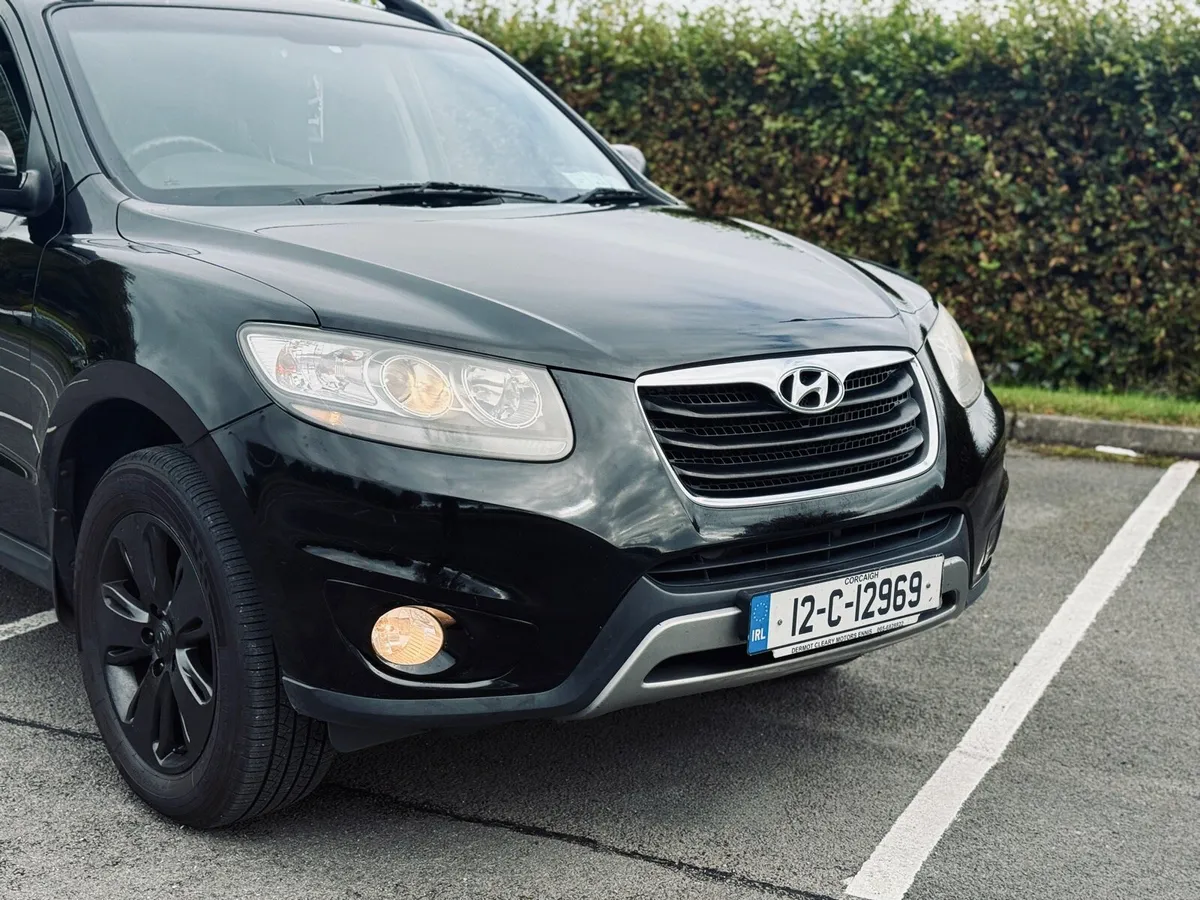 Hyundai SantaFe Premium 2.2 4x4 - Image 2