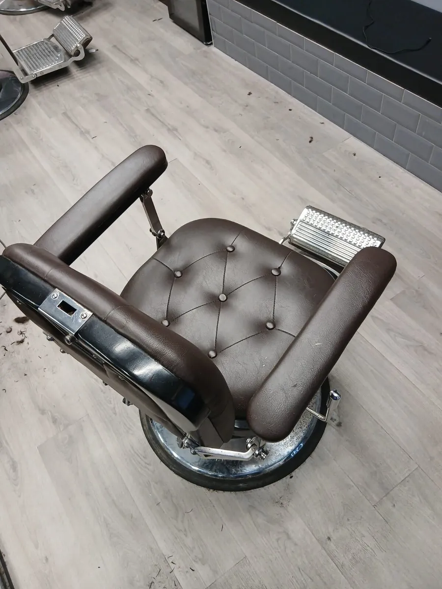 Barber chair - Image 4