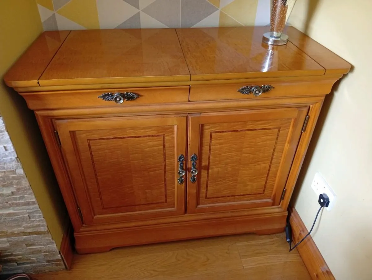 Drinks cabinet - Image 2