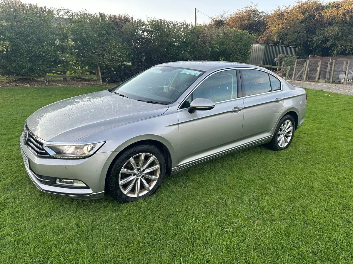 2015 Volkswagen Passat Highline - Image 3