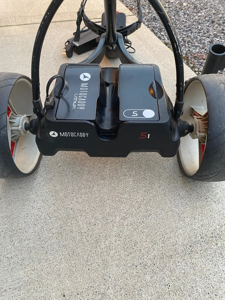 Motocaddy S1 DHC electric trolley - Image 4