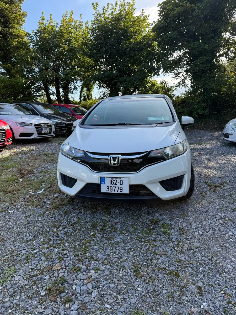 Honda Fit 2016 White Petrol - Image 2