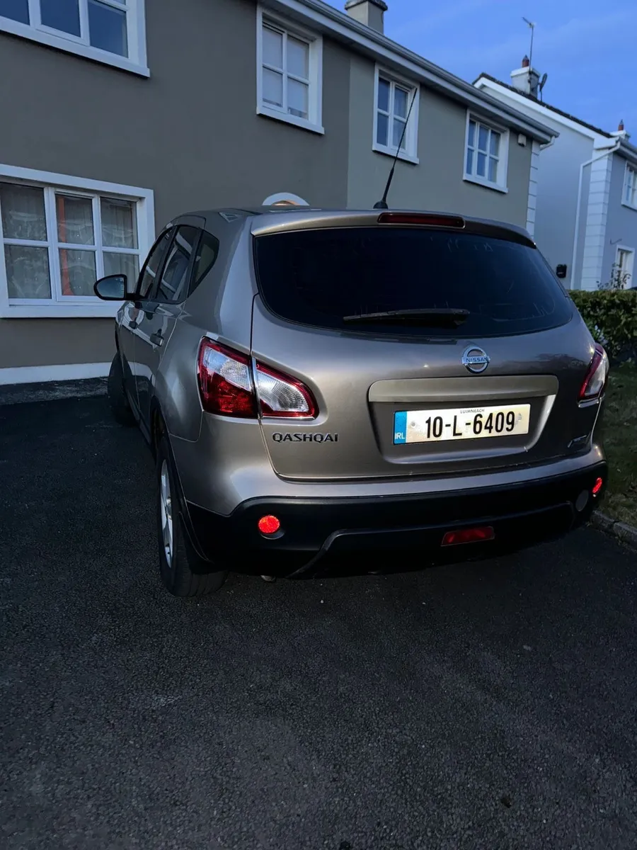 Nissan Qashqai 2010 - Image 2