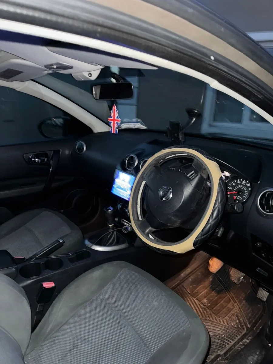 Nissan Qashqai 2010 - Image 4