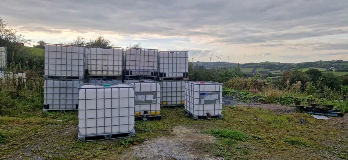 LARGE QUANTITY IBCS TANKS FOR SALE - Image 3