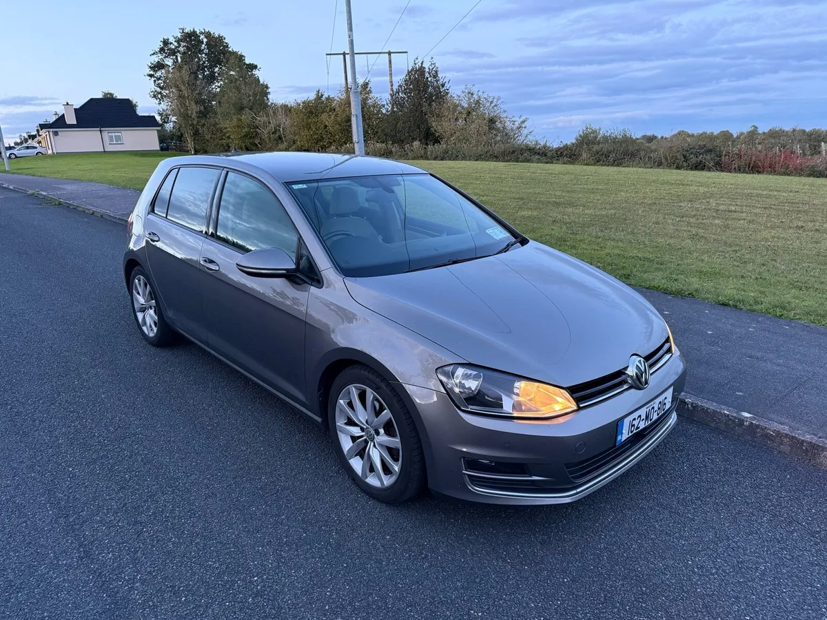 VW GOLF HIGHLINE 1.6TDI/HIGH SPEC/SERVICE HISTORY - Image 1